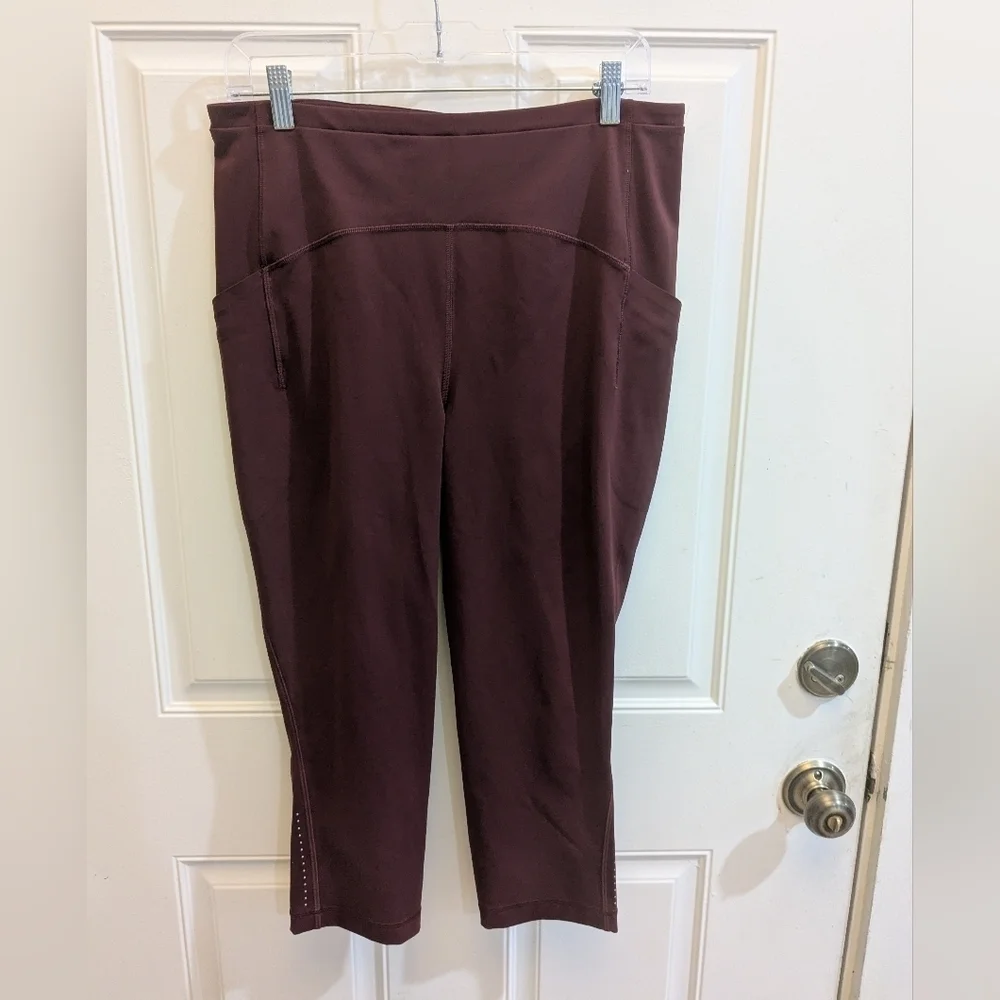 Lululemon Swift Speed High Rise Crop